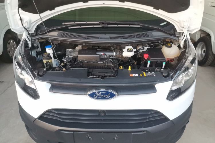 Used Ford Transit 2019 2.0T Diesel Multi-Purpose Commercial Vehicle Short Wheelbase Low Roof 6-Seater China VI Standard Engine Bay