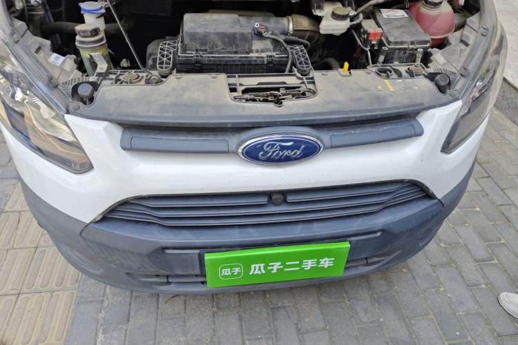 Used Ford Transit 2019 2.0T Diesel Multi-Purpose Commercial Vehicle Mid-Drive Mid-Roof 6-Seater China VI Standard Engine Bay