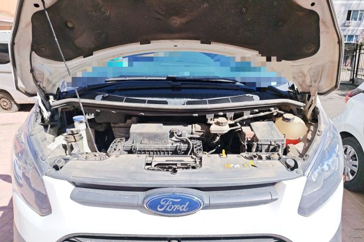 Used Ford Transit 2019 2.0T Diesel Multi-Purpose Commercial Vehicle Short Wheelbase Low Roof 6-Seater China VI Standard Engine Bay