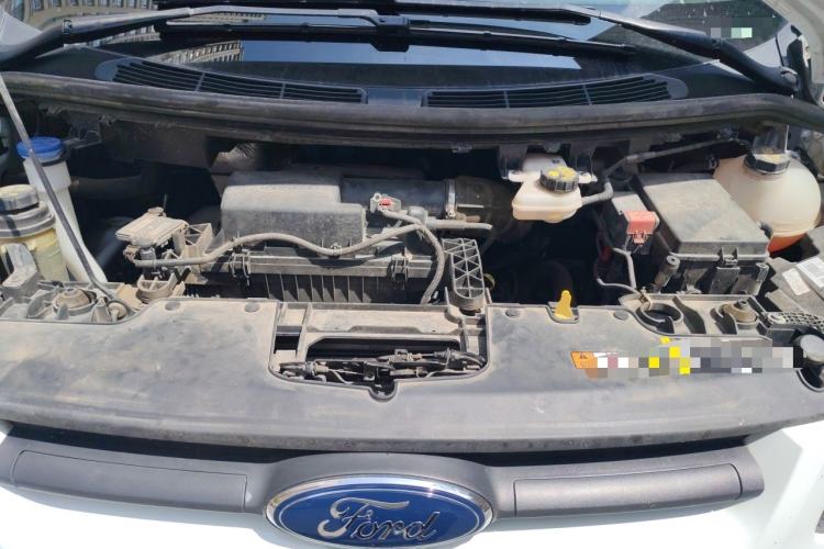 Used Ford Transit 2019 2.0T Diesel Multi-Purpose Commercial Vehicle Mid-Drive Mid-Roof 6-Seater China VI Standard Engine Bay
