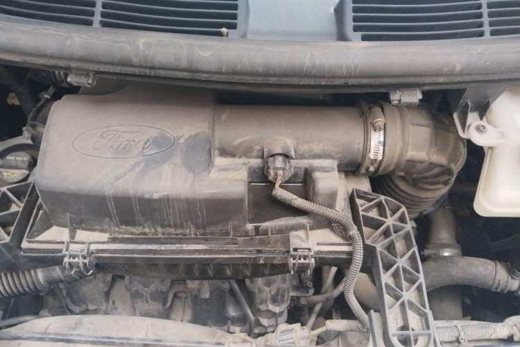 Used Ford Transit  Engine Bay