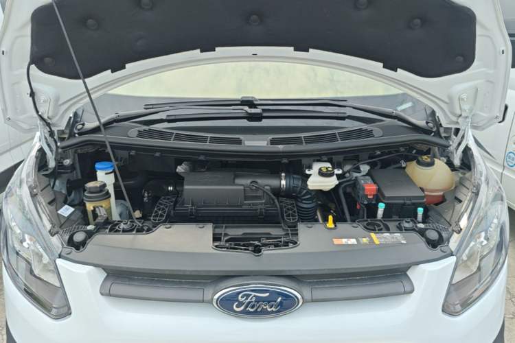 Used Ford Transit 2019 2.0T Gasoline Automatic Multi-Function Commercial Vehicle Mid-Roof 6-Seater China VI Standard Engine Bay