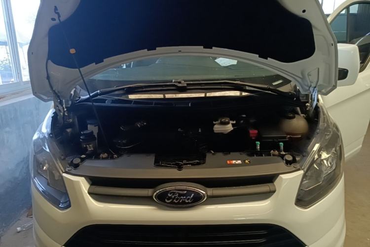 Used Ford Transit 2019 2.0T Diesel Commercial & Travel Mid-axle Mid-roof 9-Seater China VI Engine Bay