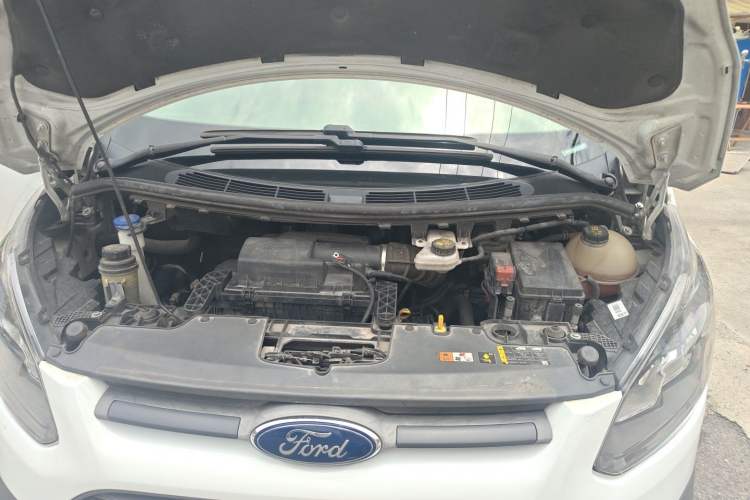 Used Ford Transit 2019 2.0T Diesel Multi-Purpose Commercial Vehicle Mid-Drive Mid-Roof 6-Seater China VI Standard Engine Bay