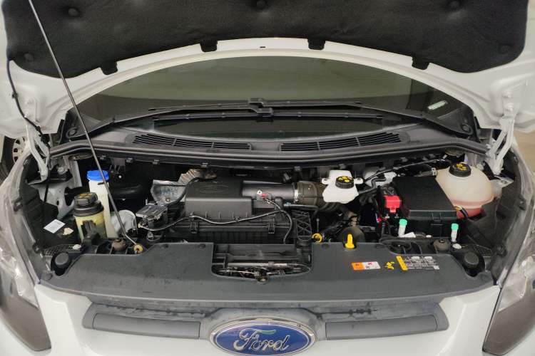 Used Ford Transit 2019 2.0T Diesel Multi-Purpose Commercial Vehicle Mid-Drive Mid-Roof 6-Seater China VI Standard Engine Bay