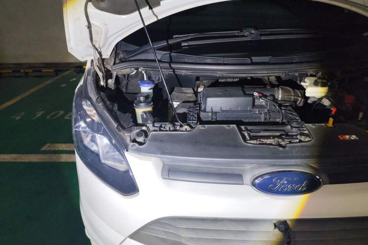 Used Ford Transit  Engine Bay Right