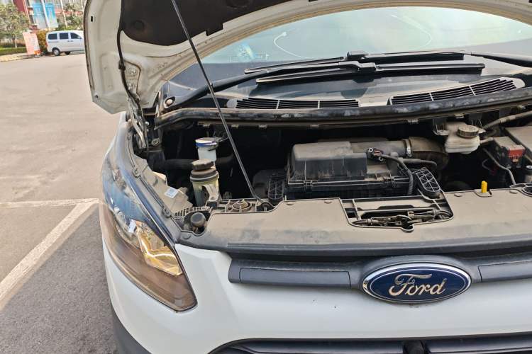 Used Ford Transit  Engine Bay Right