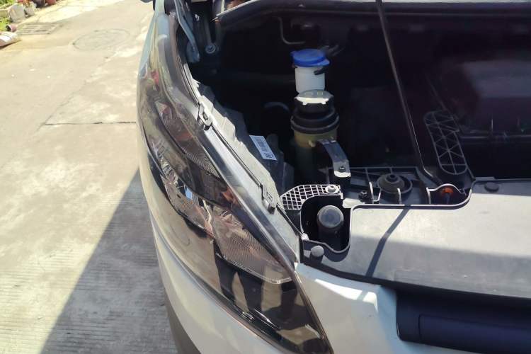 Used Ford Transit  Engine Bay Right