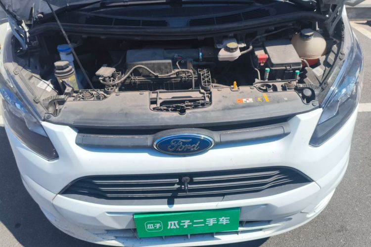 Used Ford Transit 2019 2.0T Diesel Commercial & Travel Short Wheelbase Low-Roof 9-Seater China VI Engine Bay
