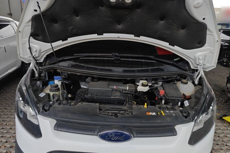 Used Ford Transit  Engine Bay