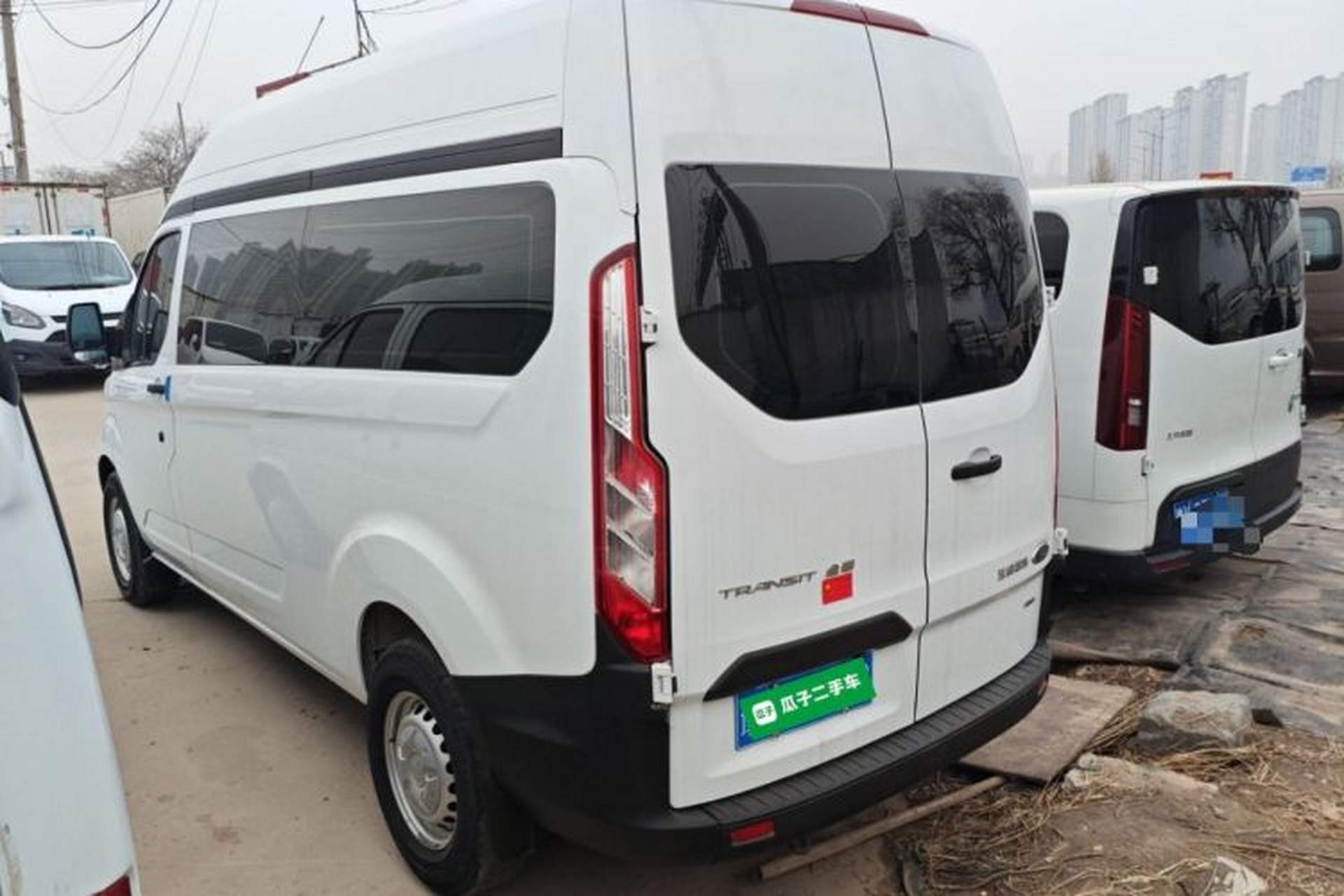 Used Ford Transit 2019 2.0T Diesel Multi-Purpose Commercial Vehicle Mid-Drive Mid-Roof 6-Seater China VI Standard Exterior 2