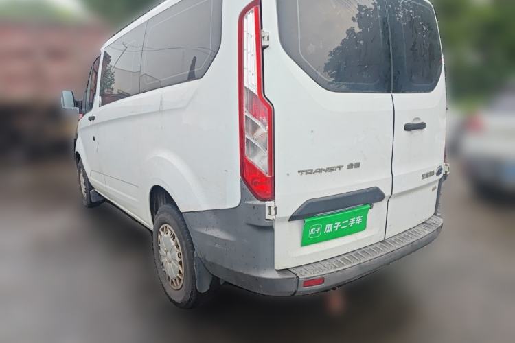 Used Ford Transit 2019 2.0T Diesel Multi-Purpose Commercial Vehicle Short Wheelbase Low Roof 6-Seater China VI Standard Exterior 3