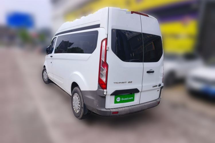 Used Ford Transit 2019 2.0T Diesel Multi-Purpose Commercial Vehicle Mid-Drive Mid-Roof 6-Seater China VI Standard Exterior 3