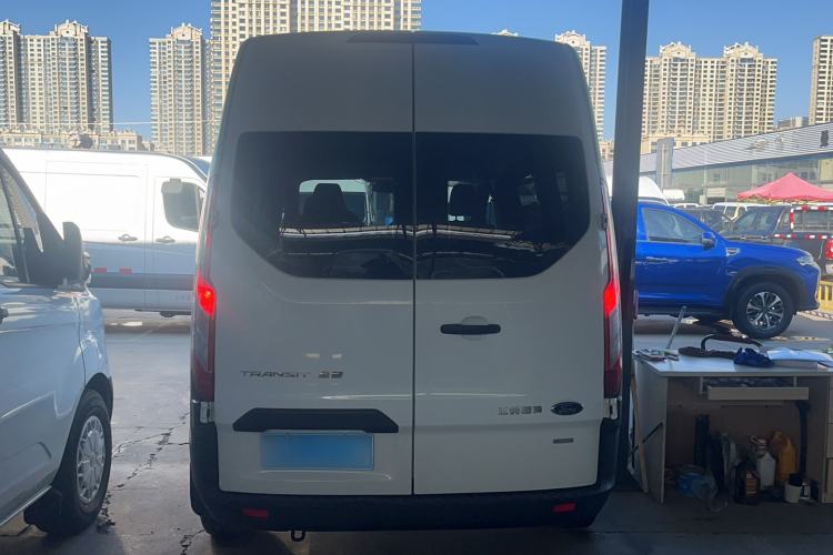 Used Ford Transit 2019 2.0T Gasoline Multi-Function Commercial Vehicle Short Wheelbase Mid-Roof 6-Seater China VI Standard Exterior 3