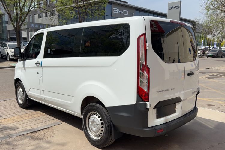 Used Ford Transit 2019 2.0T Diesel Multi-Purpose Commercial Vehicle Short Wheelbase Low Roof 6-Seater China VI Standard Exterior 4