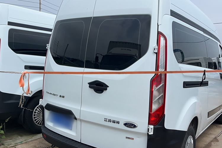 Used Ford Transit 2019 2.0T Diesel Business & Travel Mid-Drive Mid-Roof 7-Seater China VI Standard Exterior 4