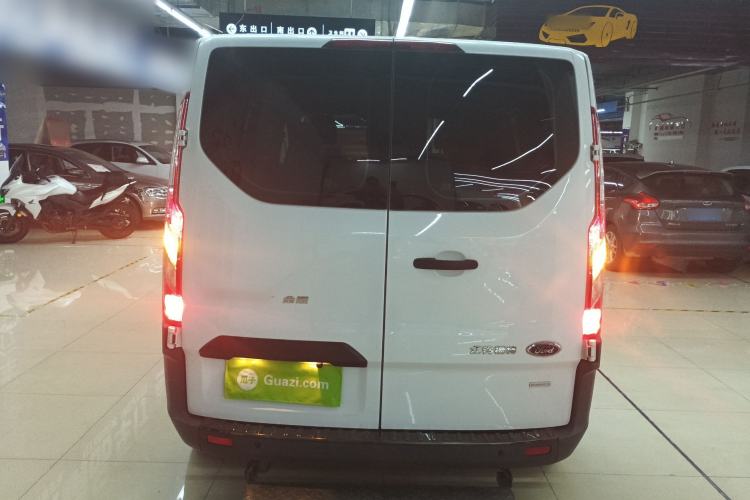 Used Ford Transit 2019 2.0T Gasoline Automatic Multi-Function Commercial Vehicle Short Wheelbase Low Roof 6-Seater China VI Standard Exterior 4