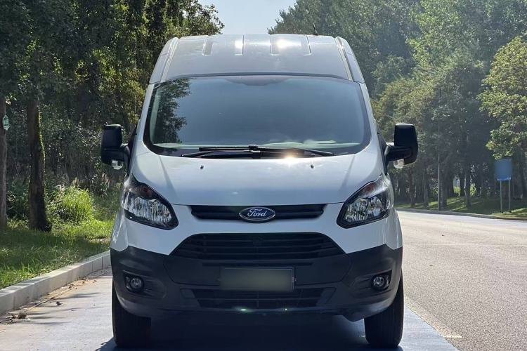 Used Ford Transit 2019 2.0T Diesel Van Mid-Chassis Mid-Roof 3-Seater China VI Standard Exterior 7