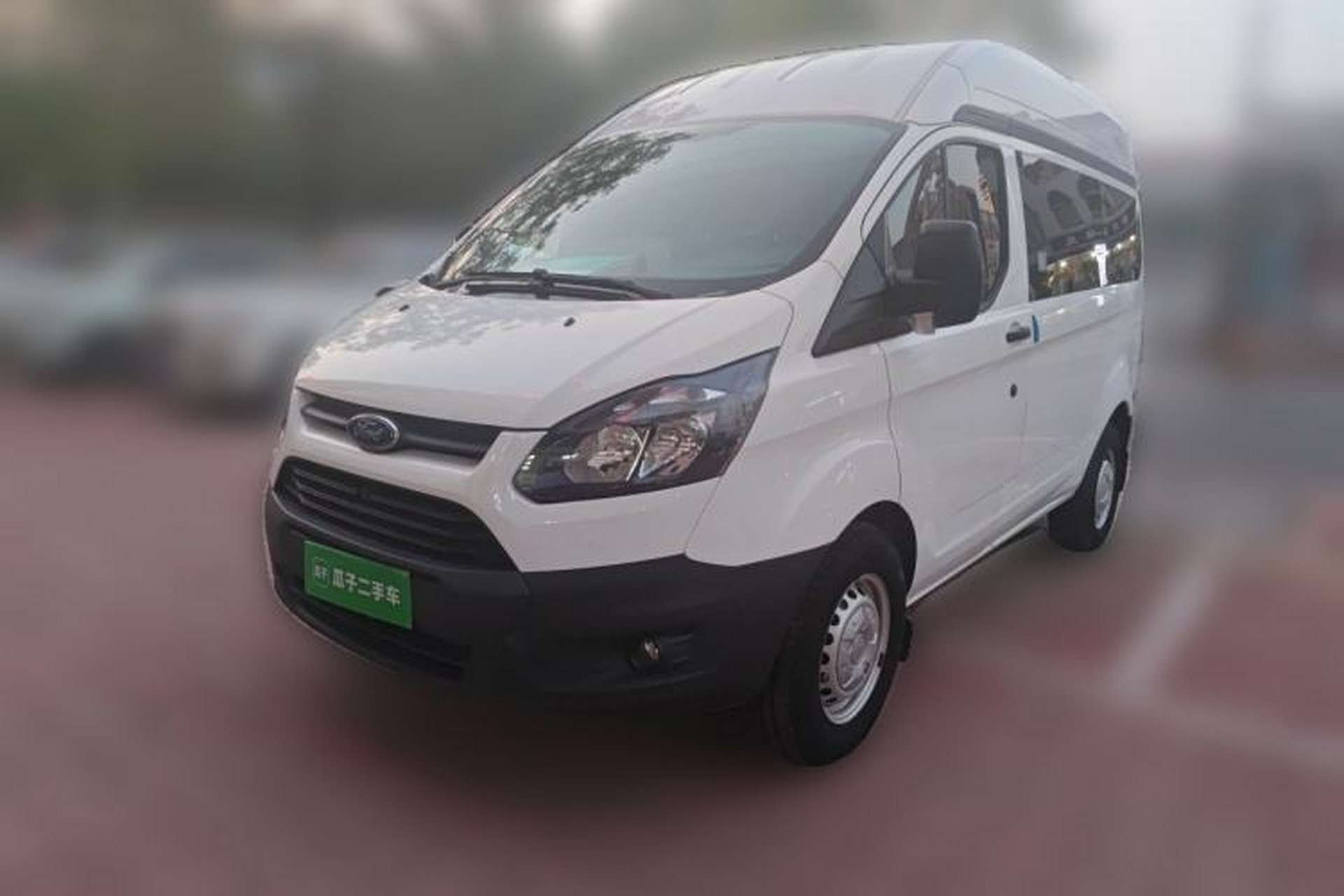 Used Ford Transit 2019 2.0T Diesel Multi-Purpose Commercial Vehicle Short Wheelbase Mid-Roof Design 6-Seater China VI Standard Front Left 45 Deg