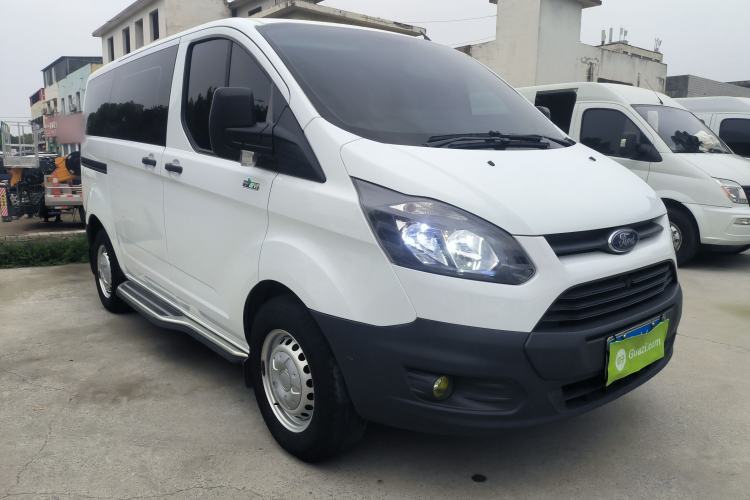 Used Ford Transit 2019 2.0T Diesel Multi-Purpose Commercial Vehicle Short Wheelbase Low Roof 6-Seater China VI Standard Front Right 45 Deg