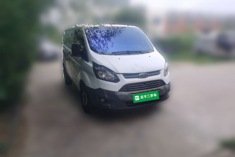 Used Ford Transit 2019 2.0T Diesel Van Short Wheelbase Low Roof 3-Seater China VI Standard Front Right 45 Deg