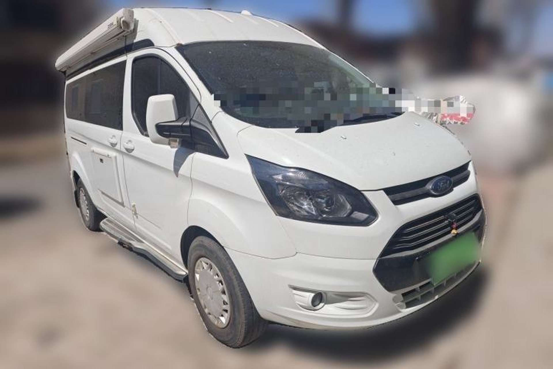 Used Ford Transit 2019 2.0T Diesel Business & Travel Mid-Drive Mid-Roof 8-Seater China VI Standard Front Right 45 Deg