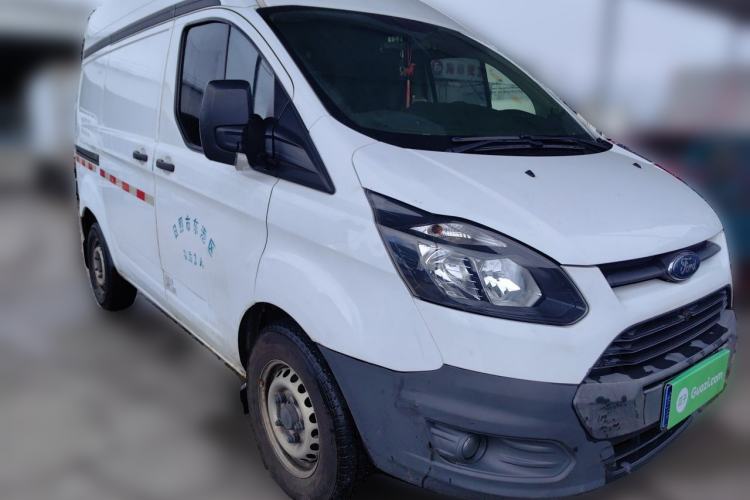 Used Ford Transit 2019 2.0T Diesel Van Short Wheelbase Mid-Roof 3-Seater China VI Standard Front Right 45 Deg