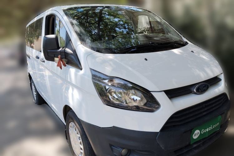 Used Ford Transit 2019 2.0T Diesel Multi-Purpose Commercial Vehicle Short Wheelbase Low Roof 6-Seater China VI Standard Front Right 45 Deg