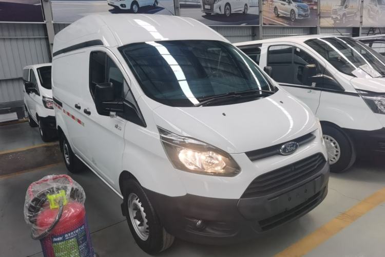 Used Ford Transit 2019 2.0T Diesel Van Short Wheelbase Mid-Roof 3-Seater China VI Standard Front Right 45 Deg