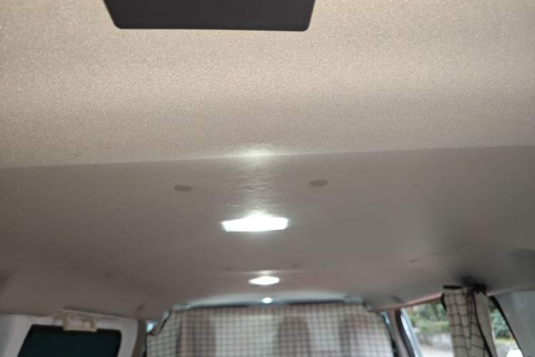 Used Ford Transit 2019 2.0T Diesel Multi-Purpose Commercial Vehicle Short Wheelbase Low Roof 6-Seater China VI Standard Headliner