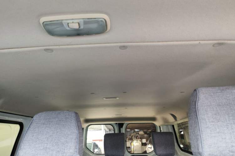 Used Ford Transit 2019 2.0T Gasoline Multi-Purpose Commercial Vehicle Short Wheelbase Low Roof 6-Seater China VI Standard Headliner