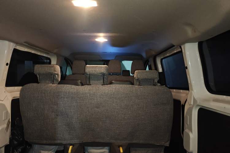 Used Ford Transit 2019 2.0T Gasoline Multi-Purpose Commercial Vehicle Short Wheelbase Low Roof 6-Seater China VI Standard Headliner