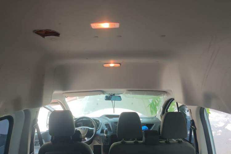 Used Ford Transit 2019 2.0T Gasoline Automatic Multi-Function Commercial Vehicle Mid-Roof 6-Seater China VI Standard Headliner