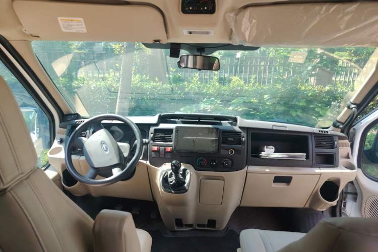 Used Ford Transit 2019 2.0T Diesel Commercial & Travel Mid-axle Mid-roof 9-Seater China VI Headliner