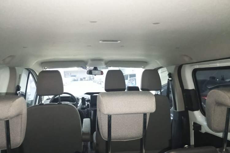 Used Ford Transit 2019 2.0T Gasoline Automatic Multi-Function Commercial Vehicle Short Wheelbase Low Roof 6-Seater China VI Standard Headliner