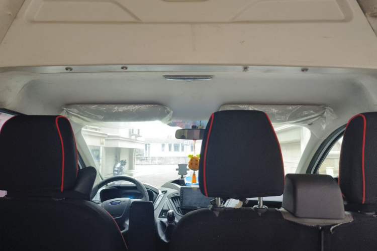 Used Ford Transit 2019 2.0T Diesel Multi-Purpose Commercial Vehicle Mid-Drive Mid-Roof 6-Seater China VI Standard Headliner