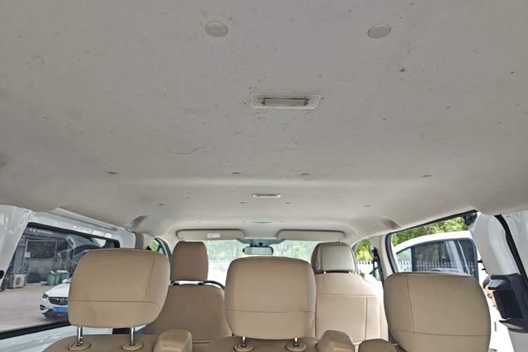 Used Ford Transit 2019 2.0T Diesel Multi-Purpose Commercial Vehicle Short Wheelbase Low Roof 6-Seater China VI Standard Headliner