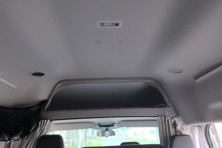 Used Ford Transit 2019 2.0T Gasoline Automatic Business & Travel Version Mid-Drive Mid-Roof 8-Seater China VI Standard Headliner