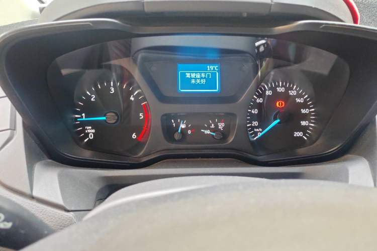 Used Ford Transit 2019 2.0T Diesel Multi-Purpose Commercial Vehicle Short Wheelbase Low Roof 6-Seater China VI Standard Instrument Cluster