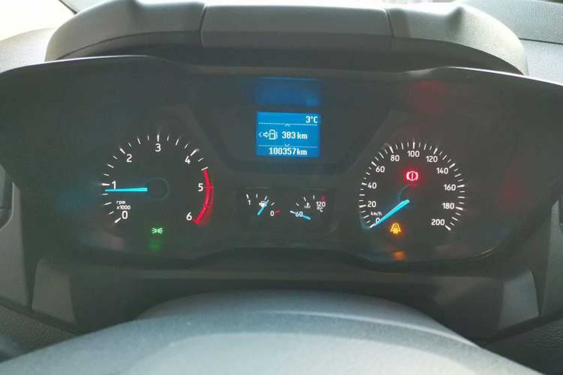 Used Ford Transit 2019 2.0T Diesel Multi-Purpose Commercial Vehicle Short Wheelbase Low Roof 6-Seater China VI Standard Instrument Cluster