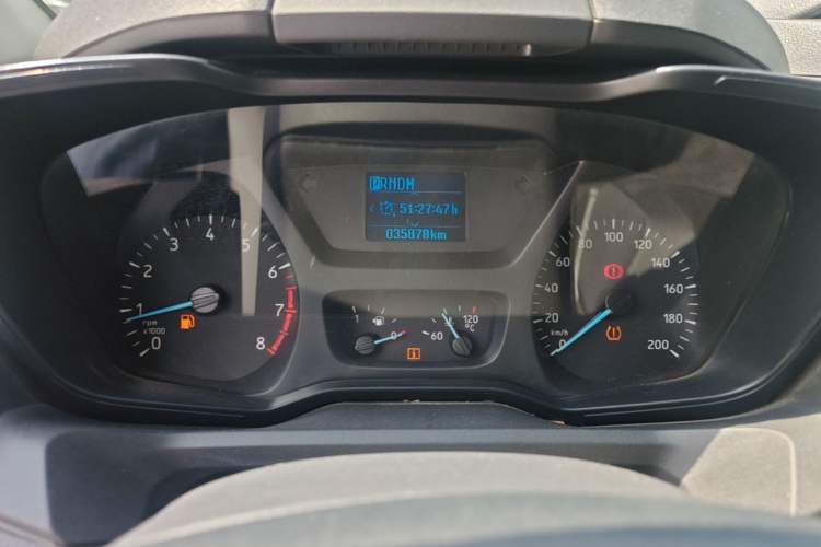 Used Ford Transit 2019 2.0T Gasoline Automatic Multi-Function Commercial Vehicle Mid-Roof 6-Seater China VI Standard Instrument Cluster
