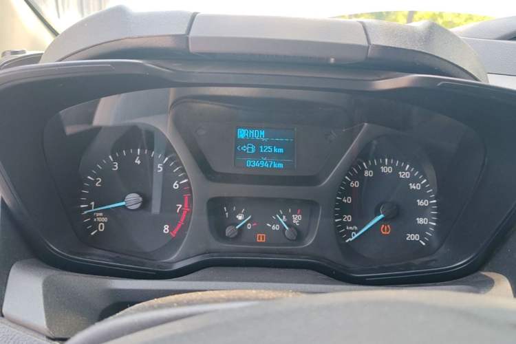 Used Ford Transit 2019 2.0T Gasoline Automatic Multi-Function Commercial Vehicle Short Wheelbase Low Roof 6-Seater China VI Standard Instrument Cluster