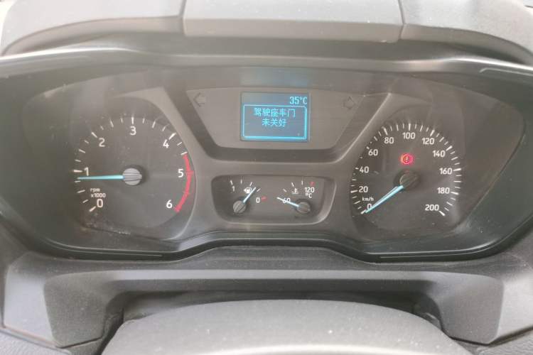 Used Ford Transit 2019 2.0T Diesel Multi-Purpose Commercial Vehicle Short Wheelbase Mid-Roof Design 6-Seater China VI Standard Instrument Cluster