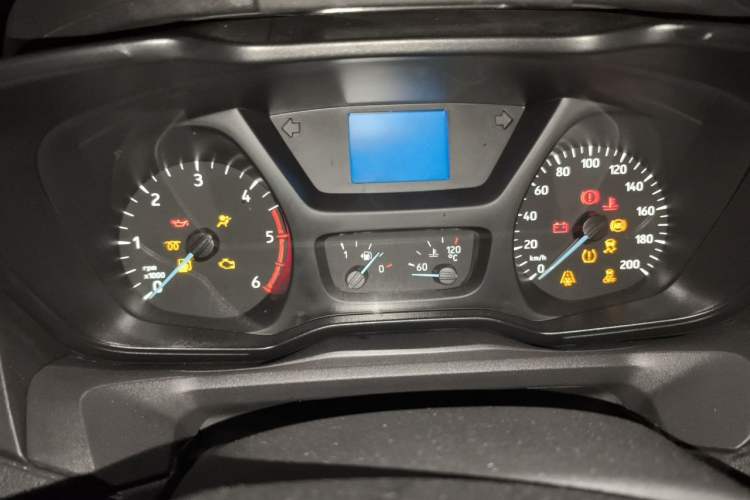 Used Ford Transit 2019 2.0T Diesel Commercial & Travel Short Wheelbase Low-Roof 7-Seater China VI Standard Instrument Cluster