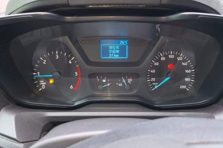 Used Ford Transit 2019 2.0T Diesel Business & Travel Mid-Drive Mid-Roof 7-Seater China VI Standard Instrument Cluster