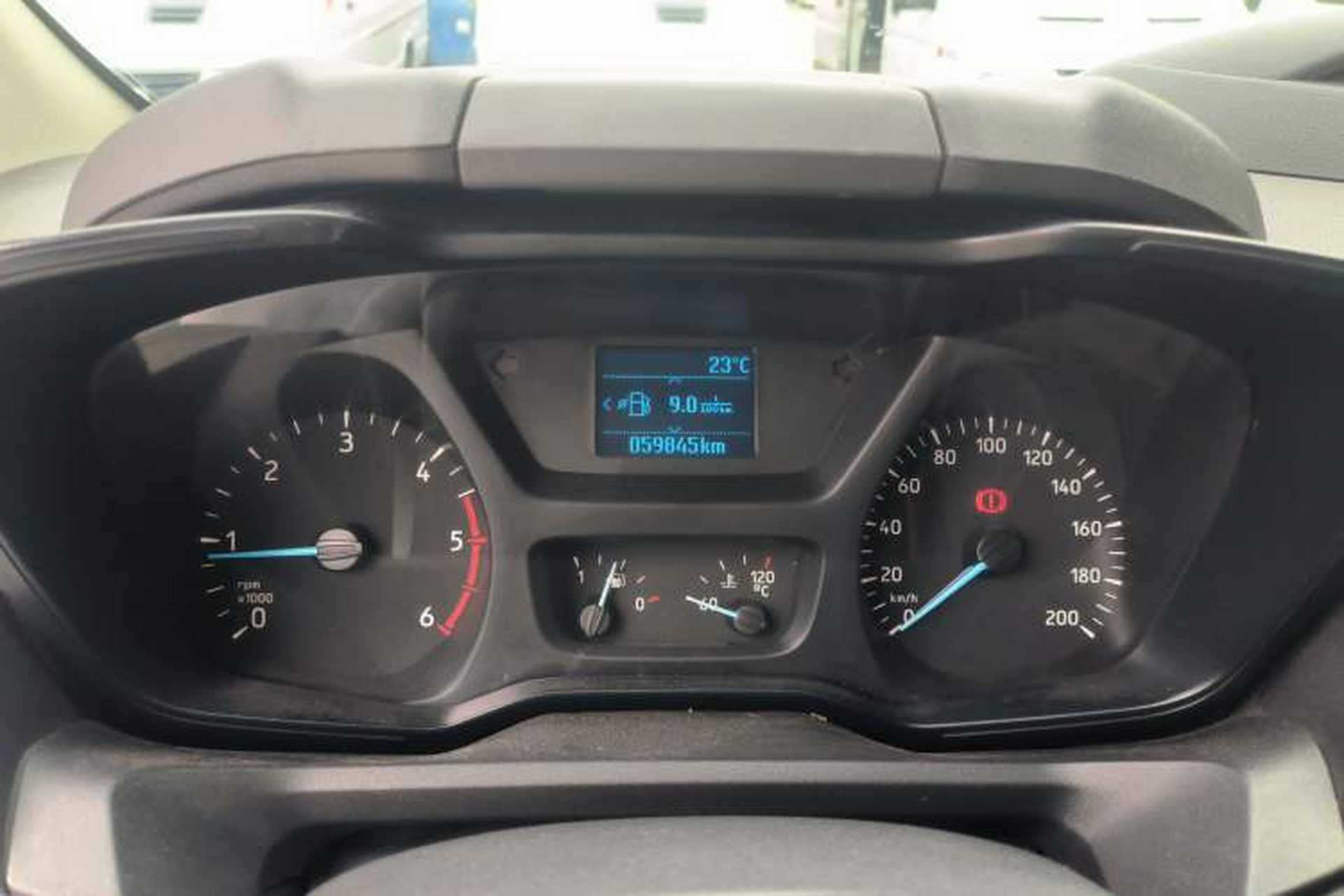 Used Ford Transit 2019 2.0T Diesel Multi-Purpose Commercial Vehicle Short Wheelbase Low Roof 6-Seater China VI Standard Instrument Cluster