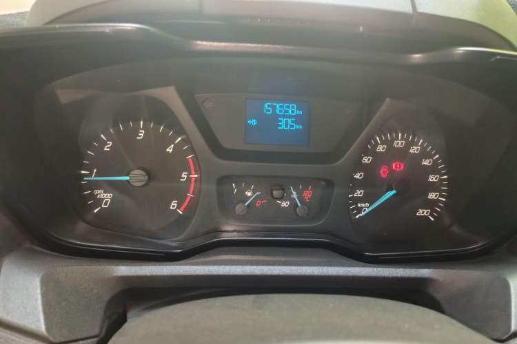 Used Ford Transit 2019 2.0T Diesel Multi-Purpose Commercial Vehicle Mid-Drive Mid-Roof 6-Seater China VI Standard Instrument Cluster