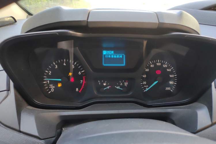 Used Ford Transit 2019 2.0T Gasoline Automatic Multi-Function Commercial Vehicle Short Wheelbase Low Roof 6-Seater China VI Standard Instrument Cluster