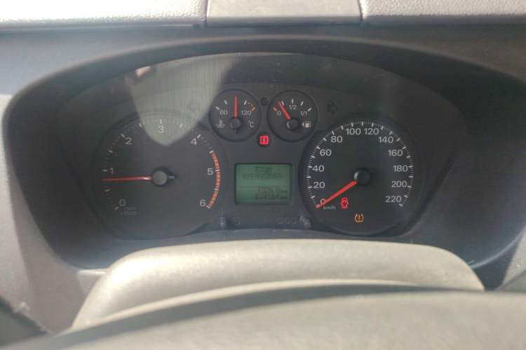 Used Ford Transit 2019 2.0T Diesel Commercial & Travel Mid-axle Mid-roof 9-Seater China VI Instrument Cluster