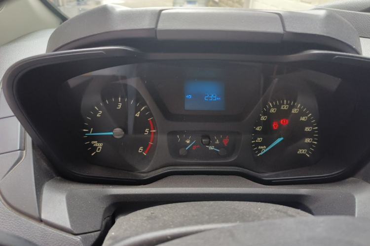 Used Ford Transit 2019 2.0T Diesel Multi-Purpose Commercial Vehicle Mid-Drive Mid-Roof 6-Seater China VI Standard Instrument Cluster